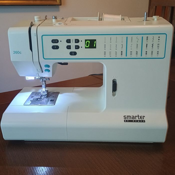 Mașină de cusut Pfaff Smarter 260C