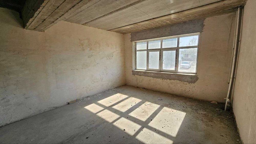 Квартира подвали билан сотилади