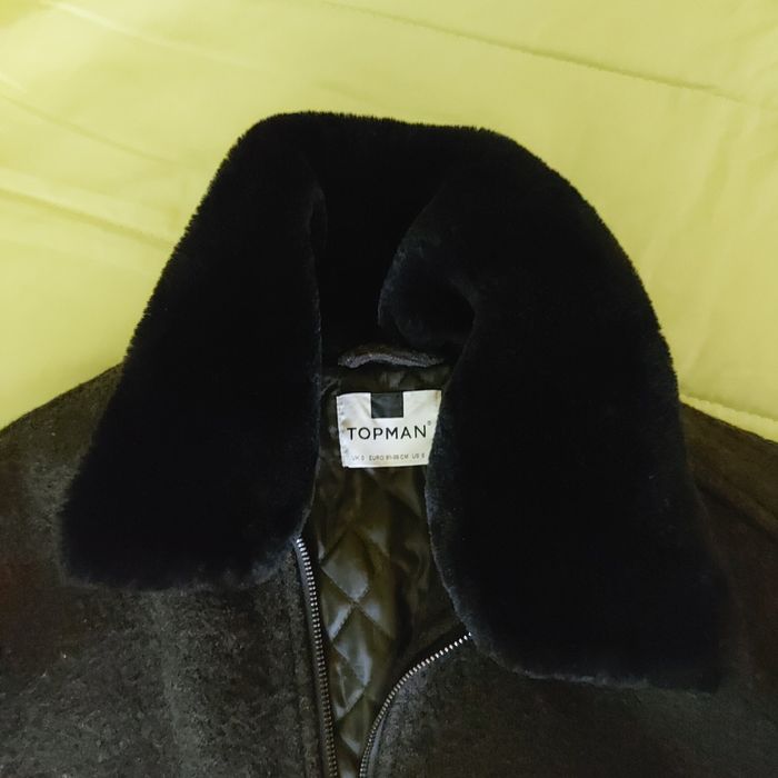 Яке от Англия                                  .