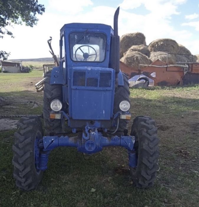 Трактор продается