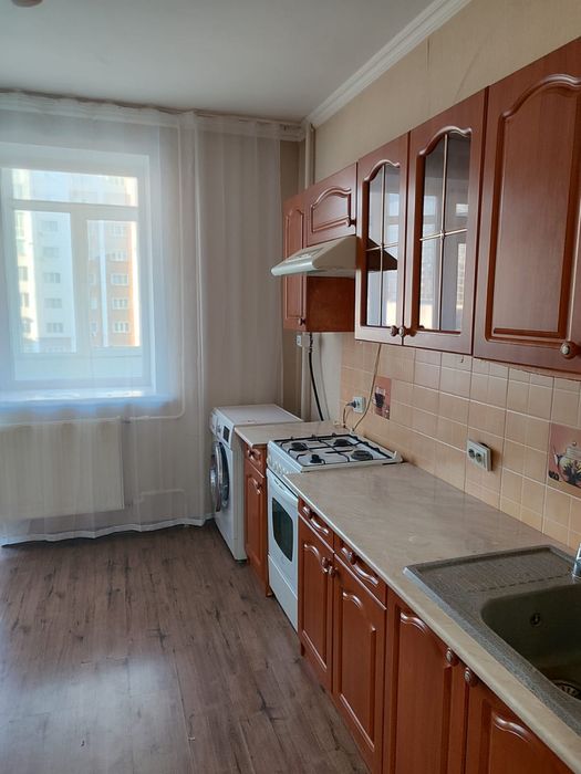 Сдается 1-комнатная полноценная  квартира