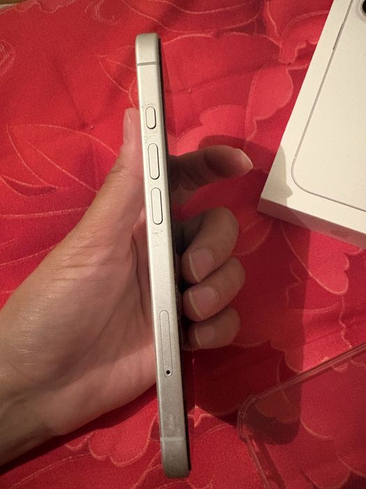 Iphone 16  256ГБ