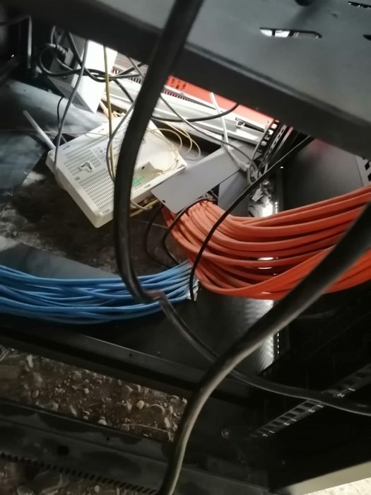 Rack utilat si UPC Eaton