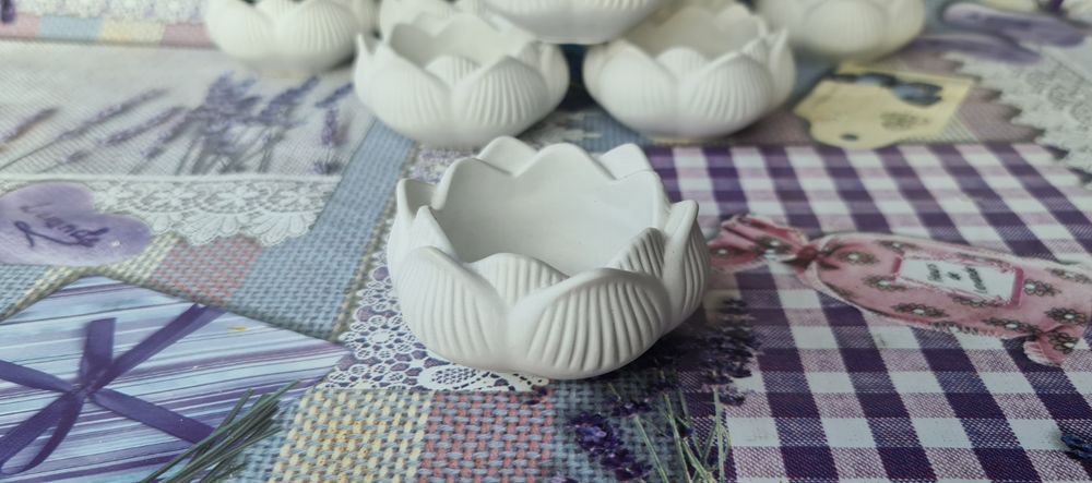 Vând ghivece plante suculente, cactusi/ marturii ipsos handmade