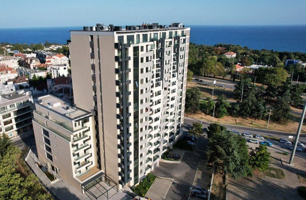Продава се Двустаен апартамент в Варна, Бриз - 69 кв.м за 1848 €/кв.м - Снимка #3