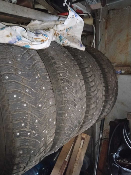 Продам резину на 15