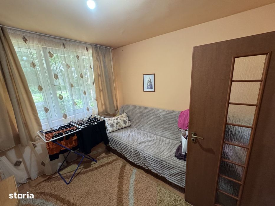 Apartament cu 2 camere, semidecomandat, parter , Aleea Postavaru, Carp