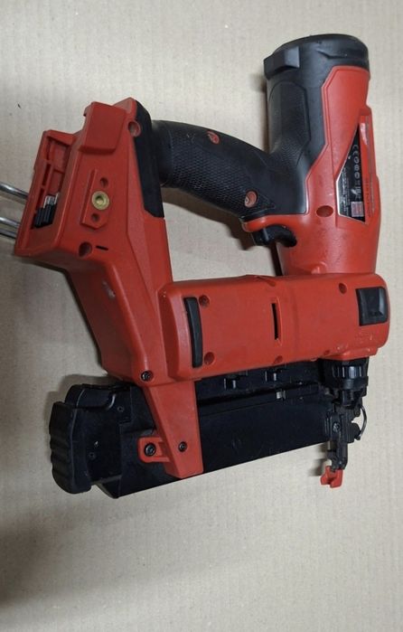 Milwaukee pistol cuie