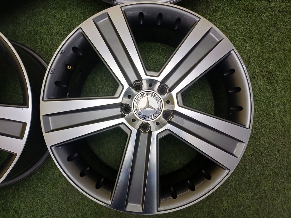 Диски R19 5x112 на Mercedes и другие.