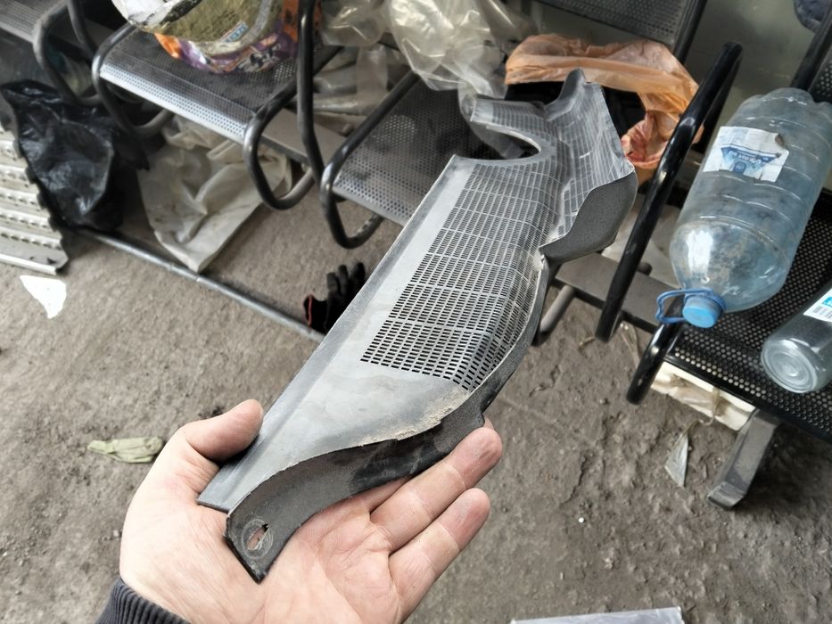 Жабо Мерседес 190