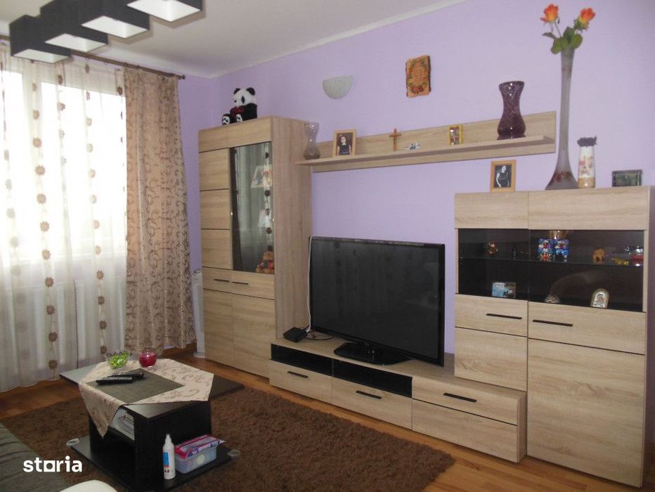 Apartament 3 camere, zona Volvo, complet dotat, doua locuri parcare — fotografia 3