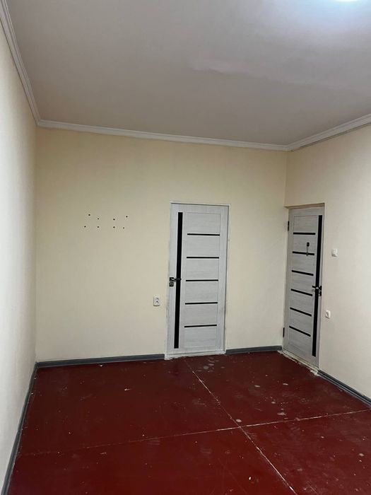 Срочно продаётся квартира Мирабадский р-н Куйлюк массив 1 3/1/4