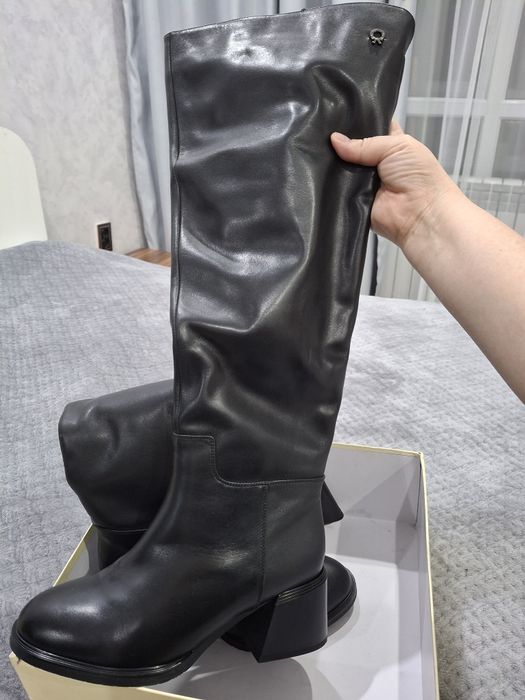 Продаются новые сапоги