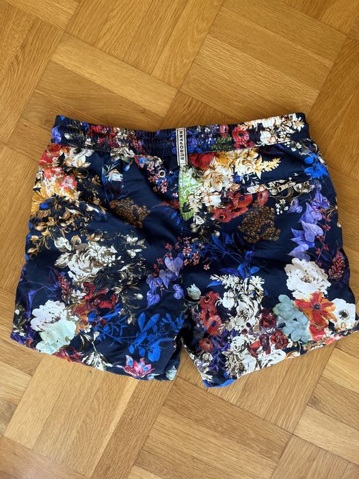 Мъжки бански на цветя