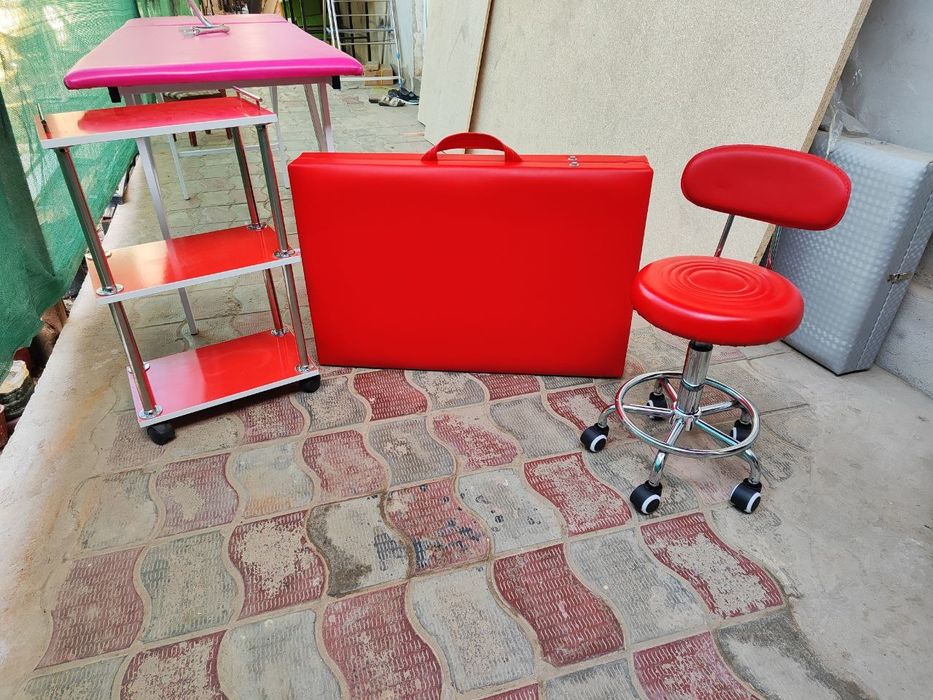 Кушетка для массажа и косметологии