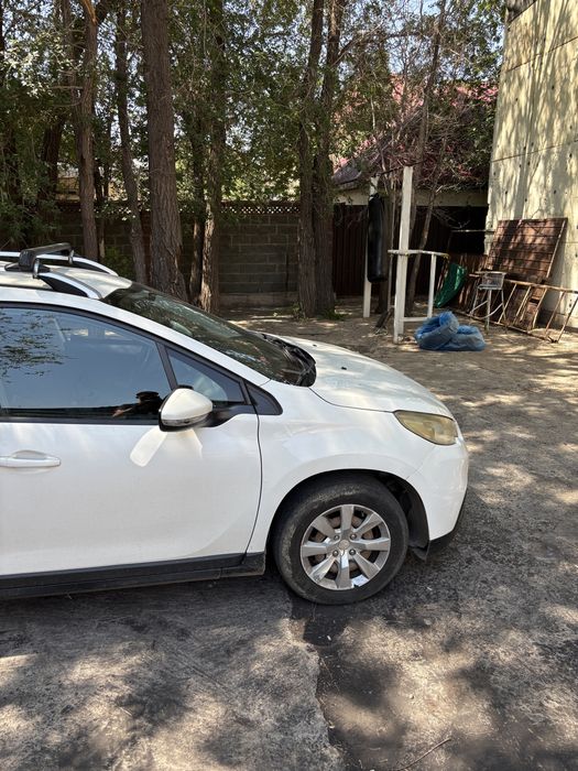 Peugeot 2016 год