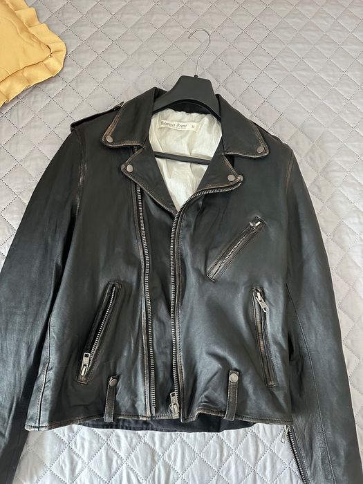 Кожено яке - leather jacket