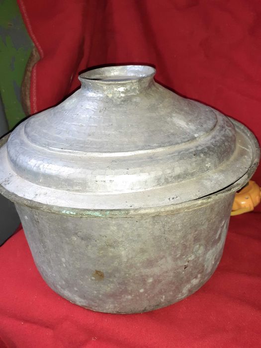 ЛОТ от 9 бр. Тенджери медни,калайдисани 19/20 век. Автентични!