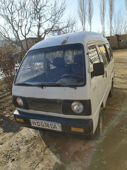 Moshina srochni sotiladi