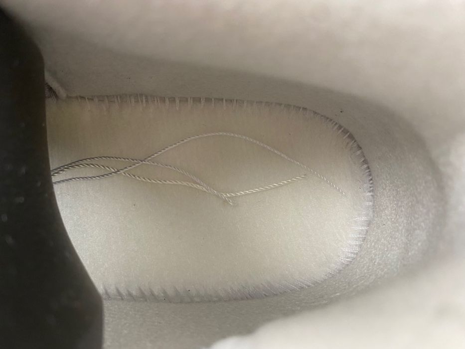 Air Jordan 4 Retro “Metallic Gold”