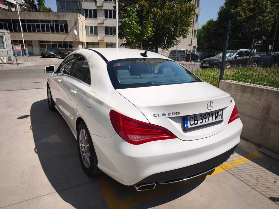 Mercedes-Benz CLA 200 в перфектно състояние!
