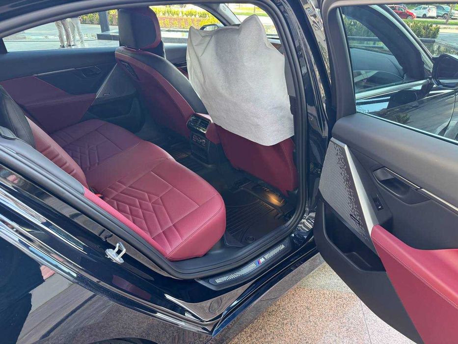Bmw i5 40L M pocket