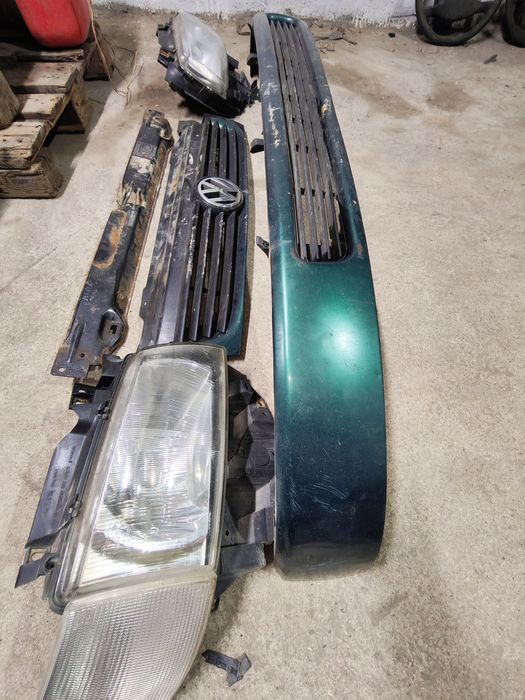 Косая морда Фольксваген Т4.