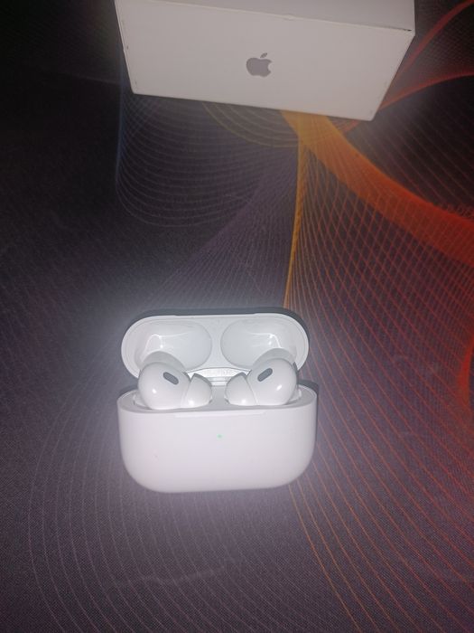 Продам AirPods Pro 2 (USB-C) оригинал + коробка