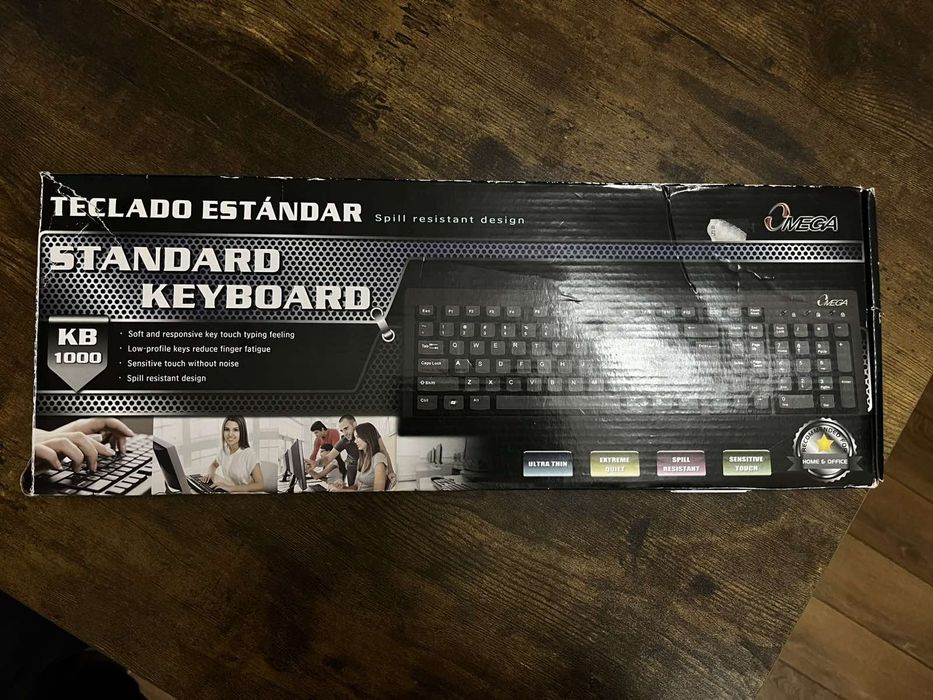 Комплект компютърни аксесоари – клавиатура + 2 мишки + DisplayPort каб