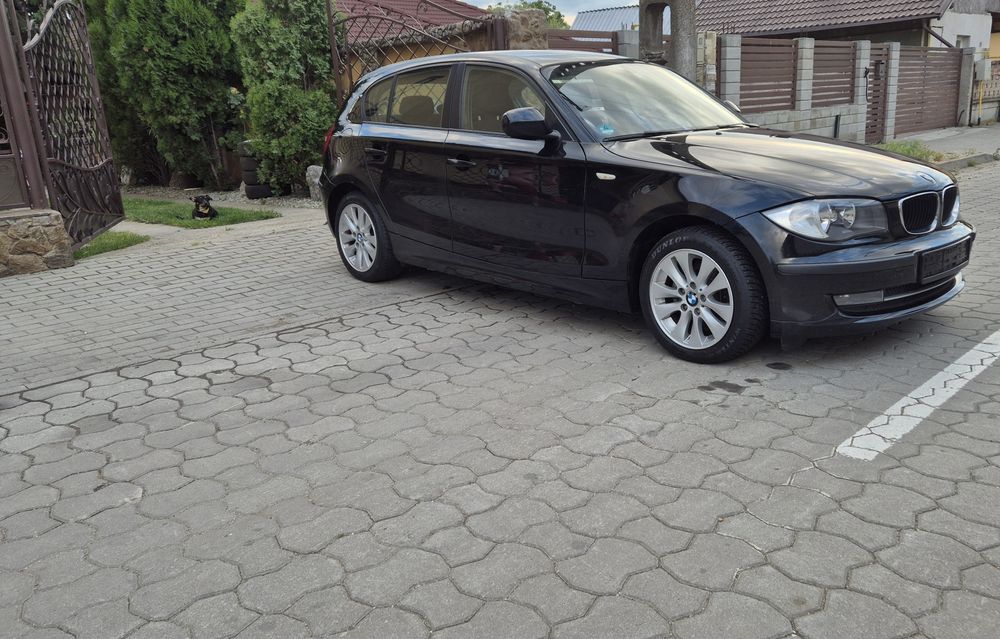 BMW 1 Series 2011 — imagine 2