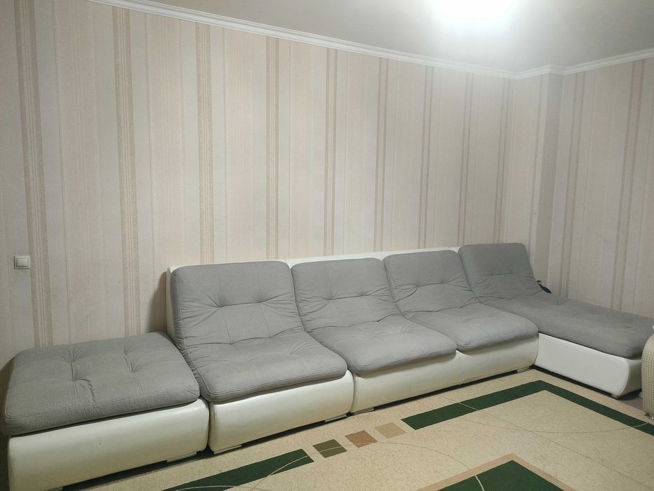 Продам большой диван трансформер