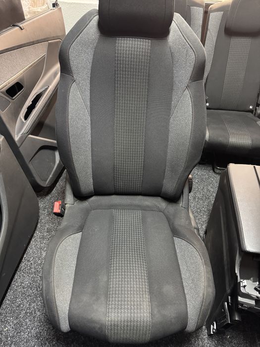 INTERIOR Peugeot 5008 3008 Canapele Fete de usi Banchete Cotiera