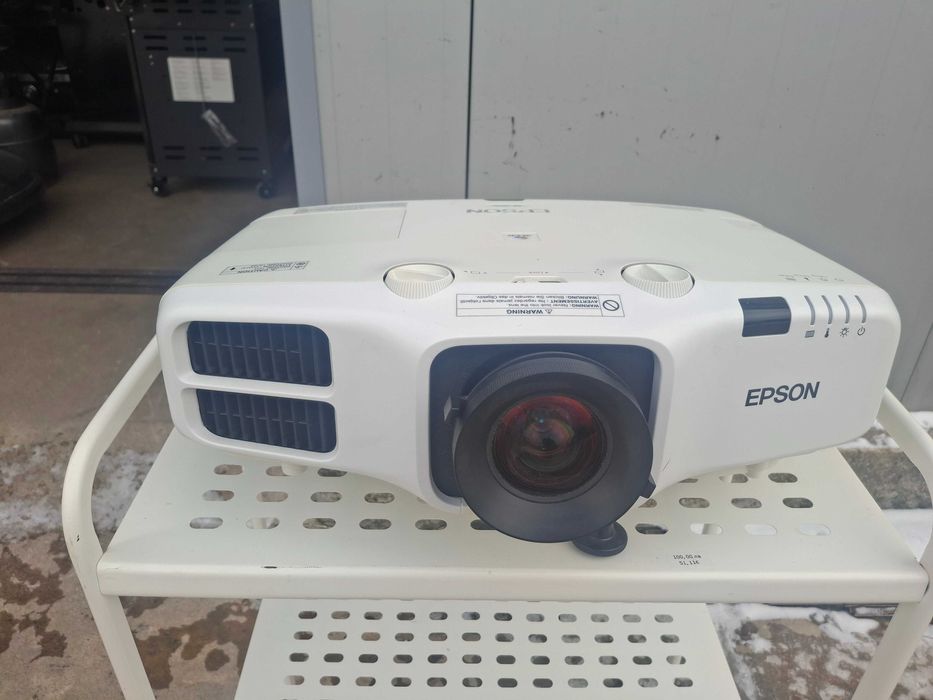 Проектор Epson eb 4650 и Epson EB-2155 W