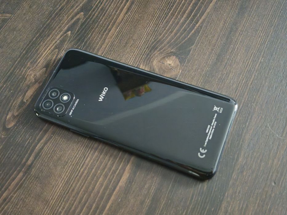 Смартфон Wiko T3