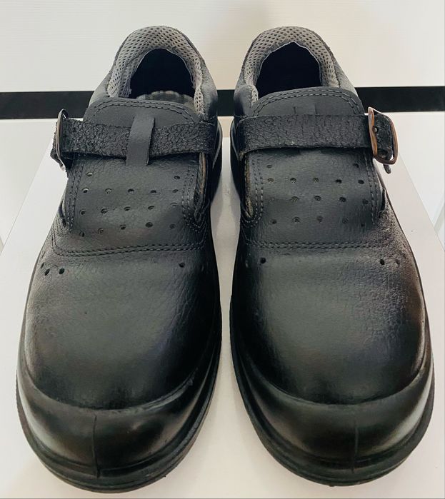 Продаётся Спецобувь Полуботинки!