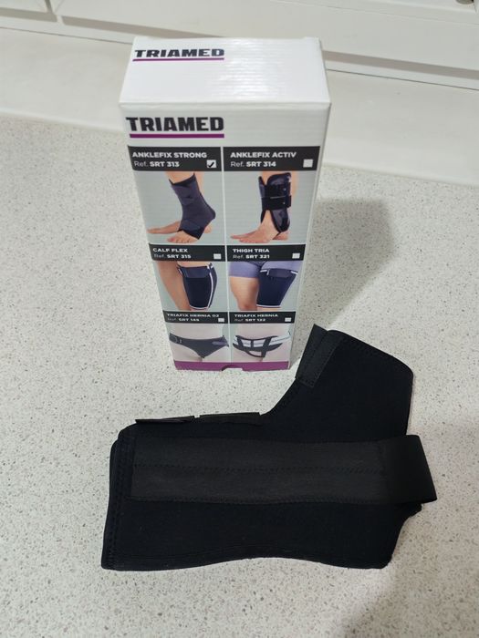 Orteza de glezna mobila cu atele metalice