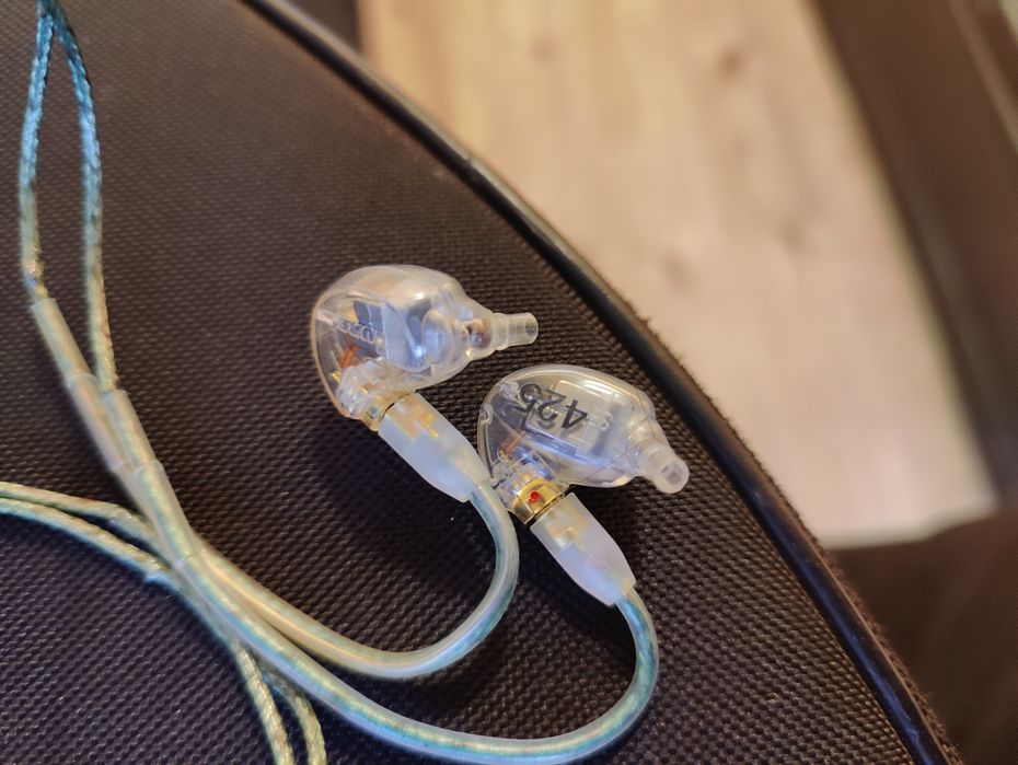 casti in-ear Shure SE425-CL