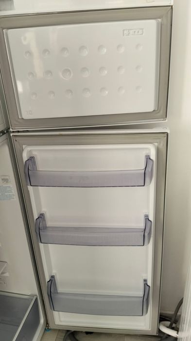 ,,Холодиоьник жаксы  состояниеде