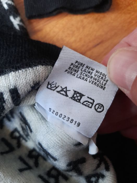 KARL LAGERFELD мъжки вълнен пуловер S размер.