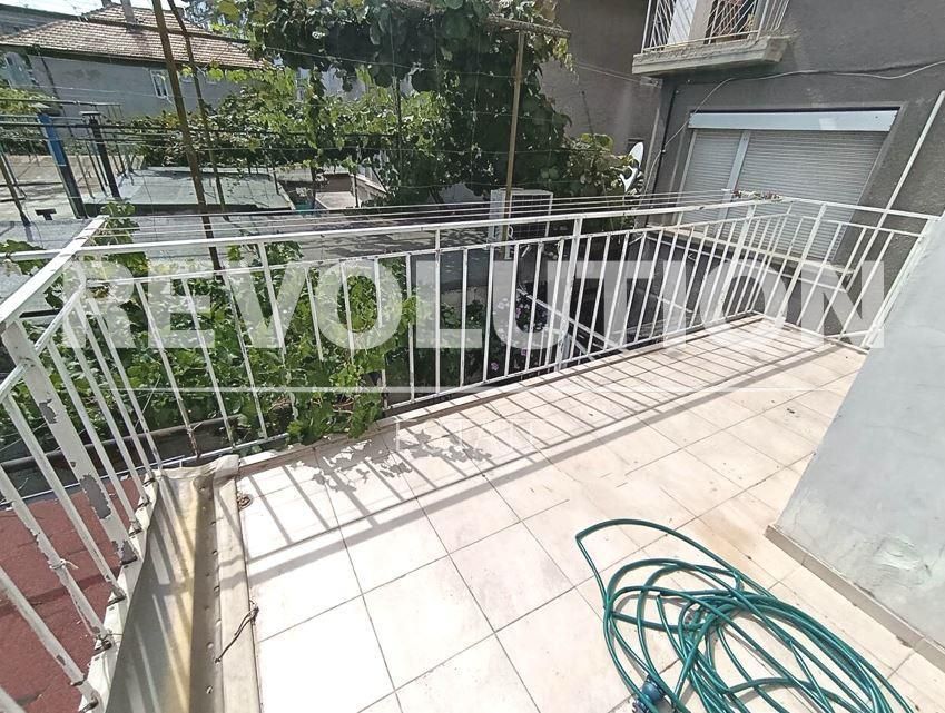 Дава се под наем Тристаен апартамент в Варна, Левски - 70 кв.м за 500 € - Снимка #4