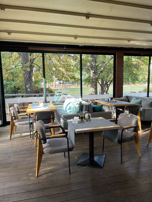 Дава се под наем Заведение в София, Белите брези - 690 кв.м за 12211 € - Снимка #7