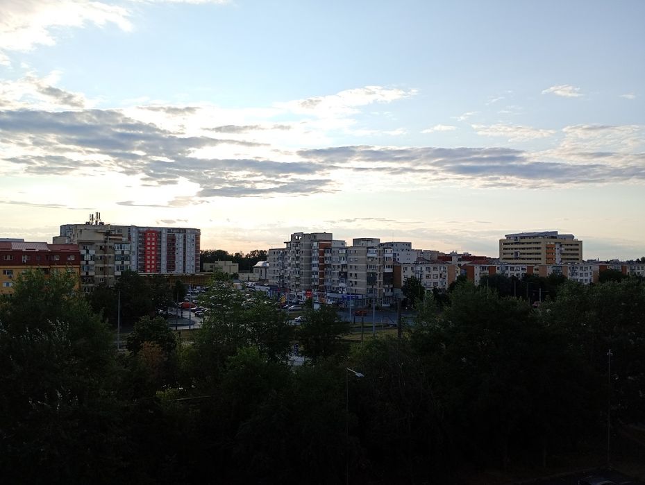 Vând apartament 2 camere Micalaca