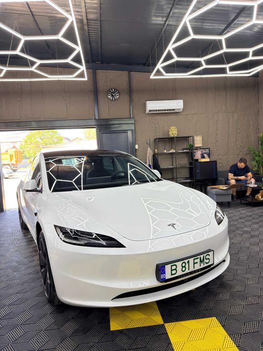 Predare leasing Tesla Model 3 Premium 2026 - 13.800 Km