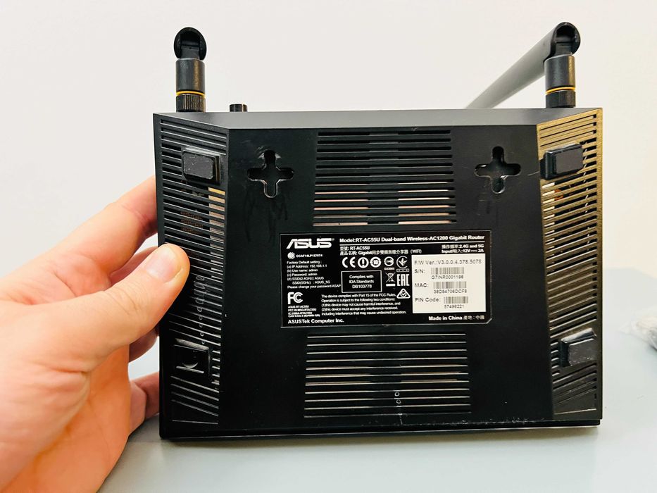 Router wireless ASUS RT-AC55U 4 x RJ45 10/100/1000 Mbps, USB 3.0