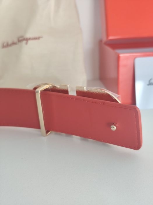 Curea Salvatore Ferragamo Noua