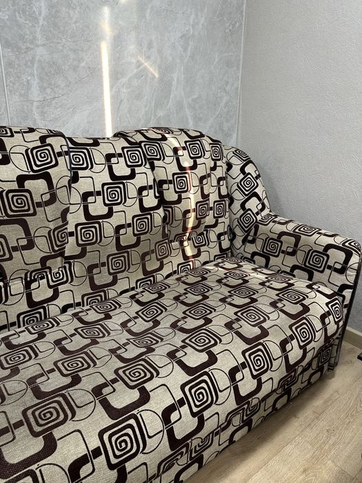 Диван БУ и 2 кресла