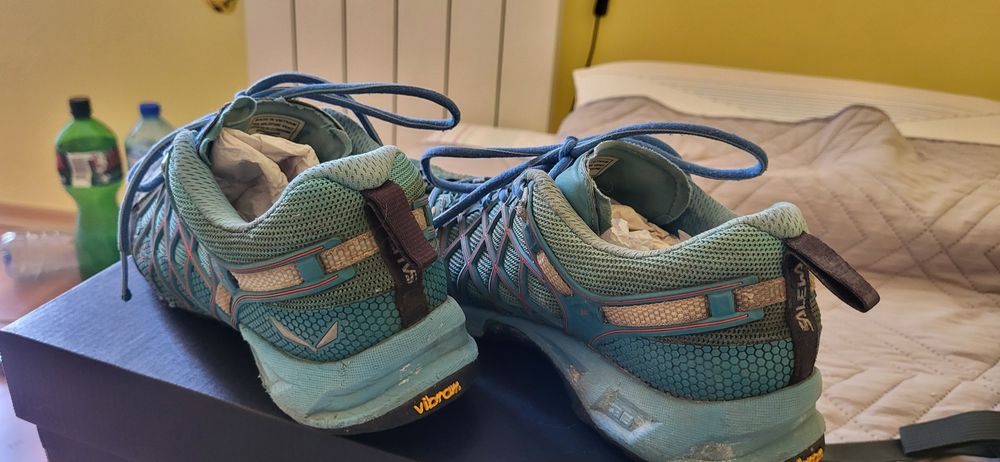 Salewa vibram с преден подсилен борд и задна подсилена пета. 38 размер