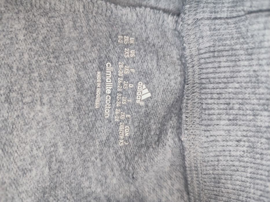 Дамско Долнище Adidas xs оригинал