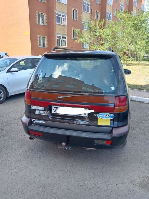 Продам авто, мицубиси спейс рунер 1994, автомат