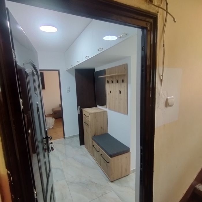 Închiriez apartament 2 camere